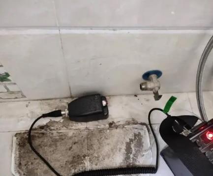 绥中屋顶漏水维修公司分享下卫生间漏水的危害及解决方法